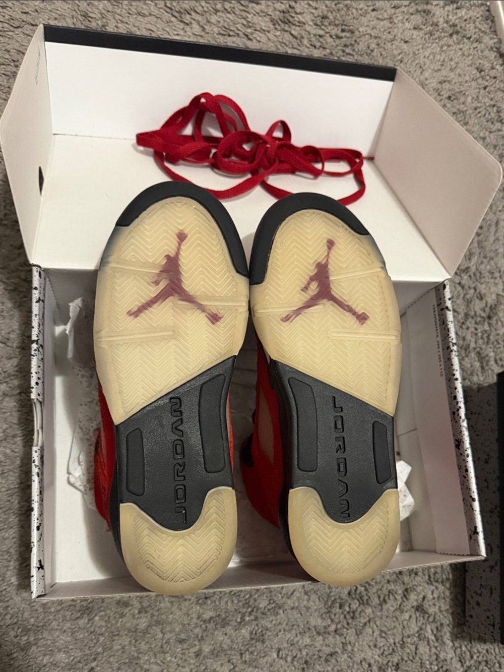 Jordan 5 Raging Bull Size 4.5 - Picture 4 of 5